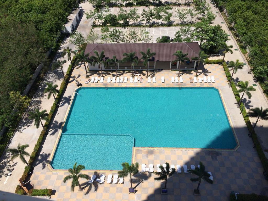 Hotel V8 Seaview Jomtien Beach Exterior foto