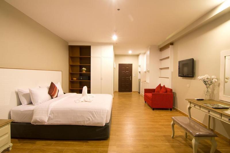Hotel V8 Seaview Jomtien Beach Exterior foto